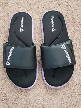 Reebok Women's Black & Light Purple Slide Sandals